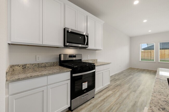 Building Photo - 31007 Delamere