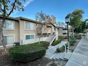 Building Photo - Gorgeously Remodeled 3 Bedroom 2 Bathroom ...