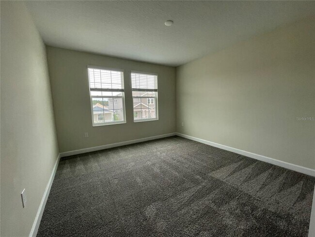 Building Photo - 11029 Robert Frost Dr