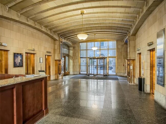 Building Photo - 57 Forsyth St NW