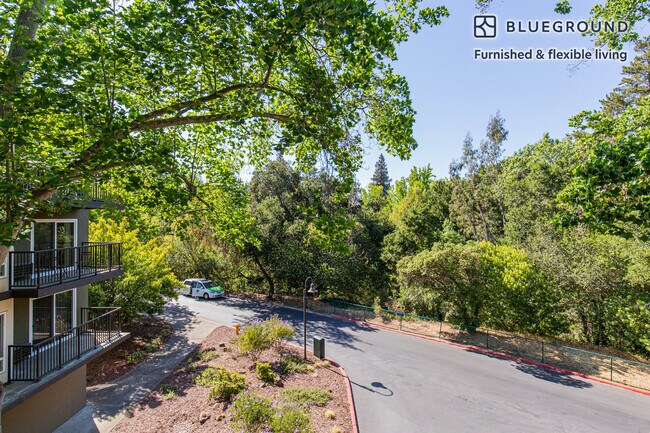 Building Photo - 1788 Oak Creek Dr