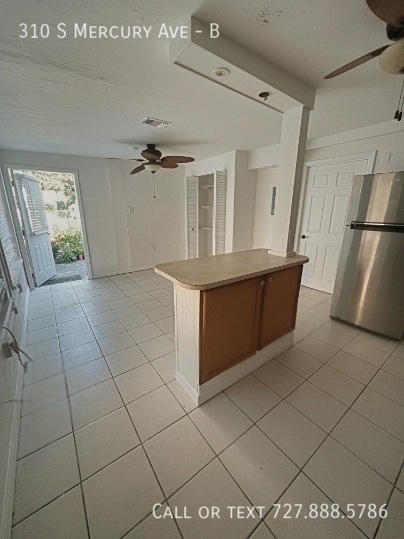 Building Photo - 310 S Mercury Ave