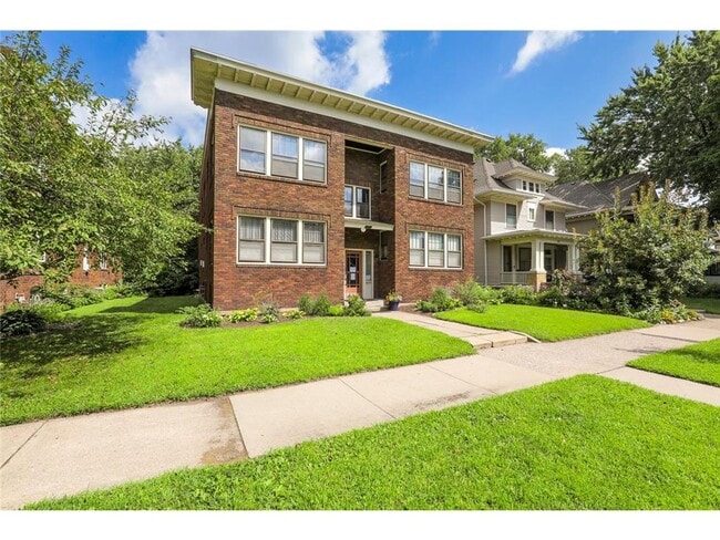 Primary Photo - 971 Goodrich Ave
