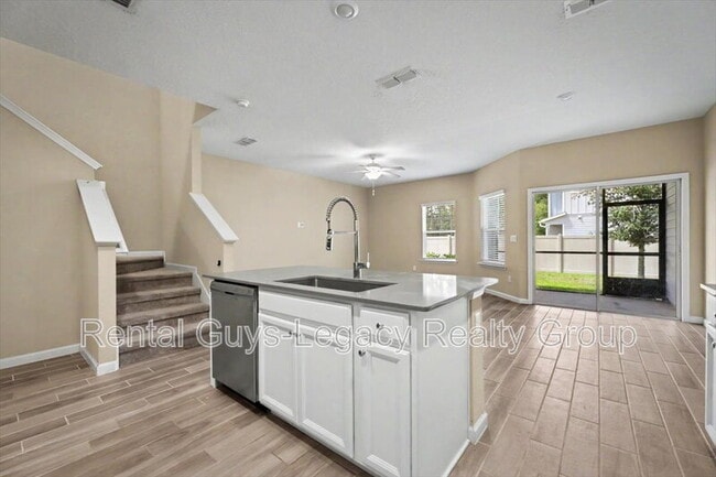 Building Photo - 10323 Alder Creek Ln