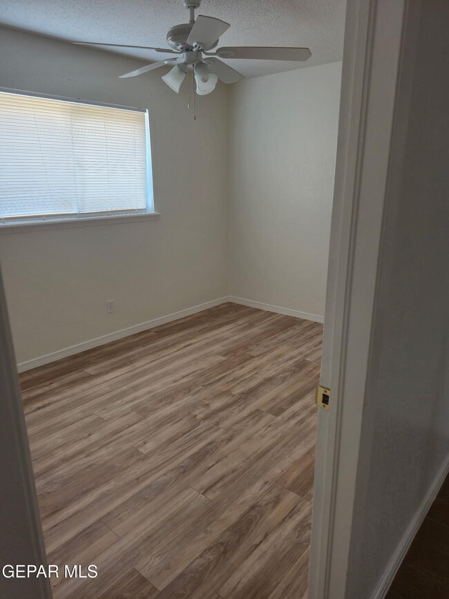 Building Photo - 6644 Mariposa Dr