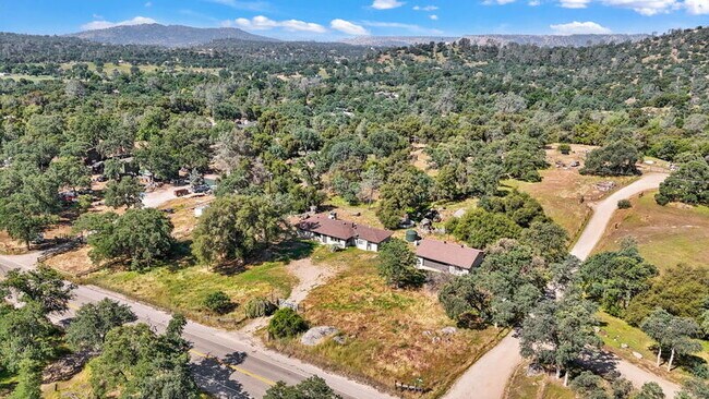 Building Photo - 31331 Auberry Rd