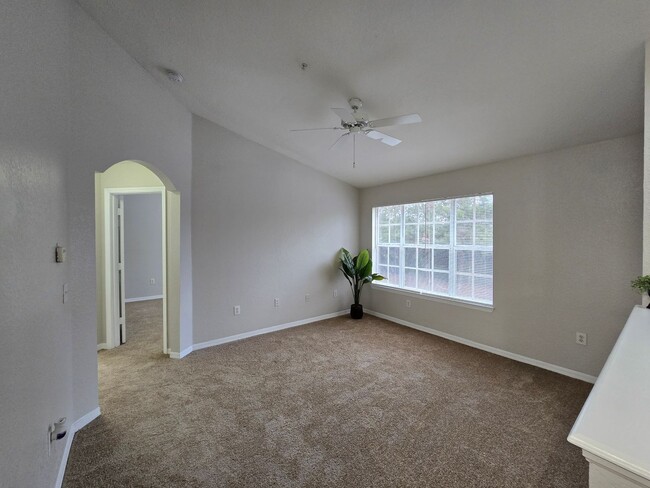 Building Photo - 837 Grand Regency Pointe