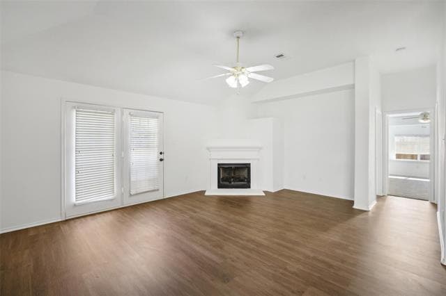 Building Photo - 728 Cardinal Dr