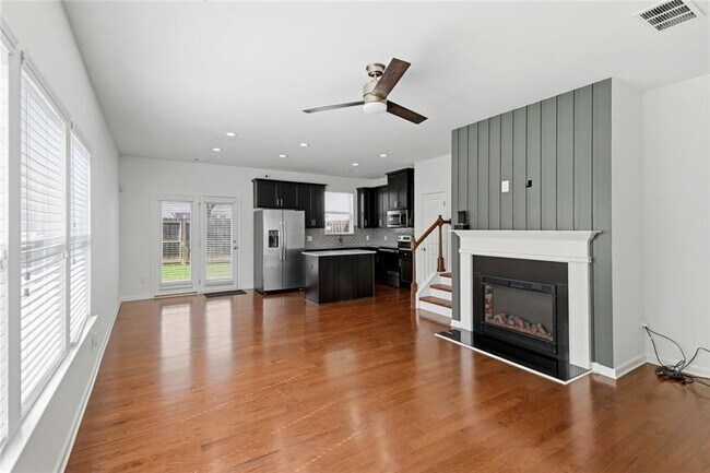 Building Photo - 2705 Avanti Way