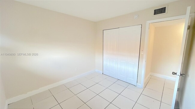 Building Photo - 5461 W 24th Ave