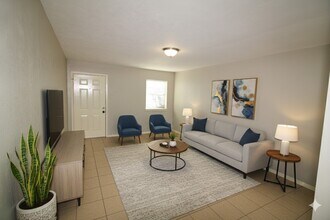 Building Photo - 1305 Adams St