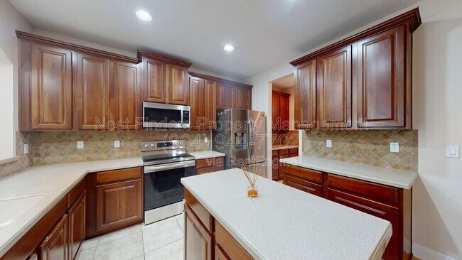 Building Photo - 3105 E Banister Rd