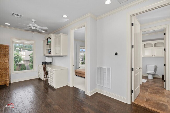 Building Photo - LUXURY LIVING IN THE PRESTIGIOUS PROVENANCE SUBDIVISION