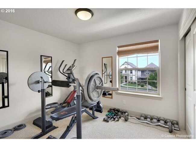 Building Photo - Wonderful Wilsonville Home!