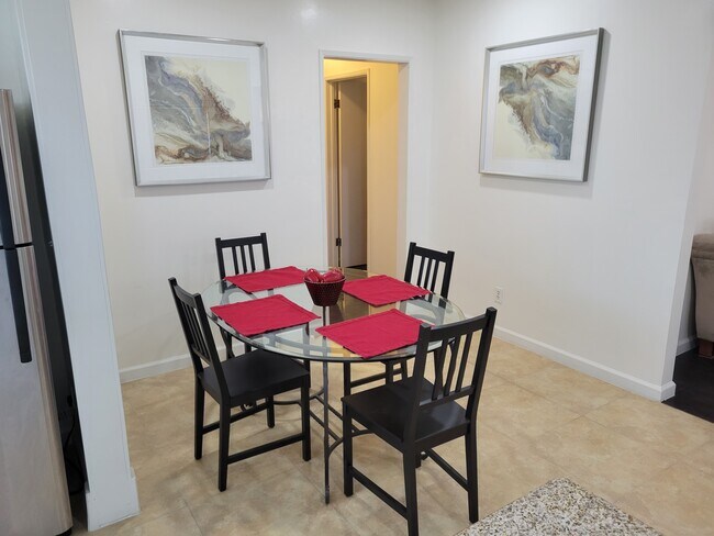 Building Photo - 7315 Wilcox Ave