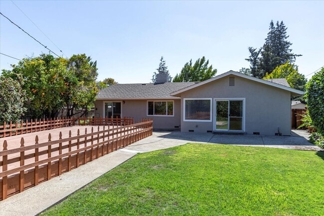 Building Photo - Terrific Sunnyvale Home