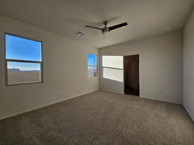 Building Photo - 3850 Chitalpa