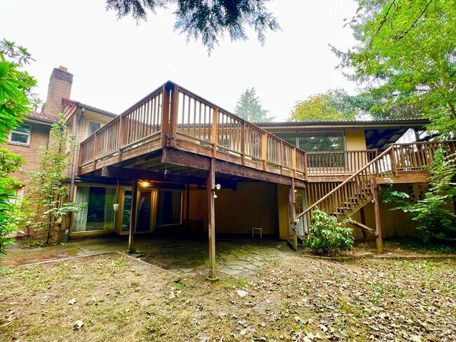 Building Photo - 10340 Fischer Pl NE