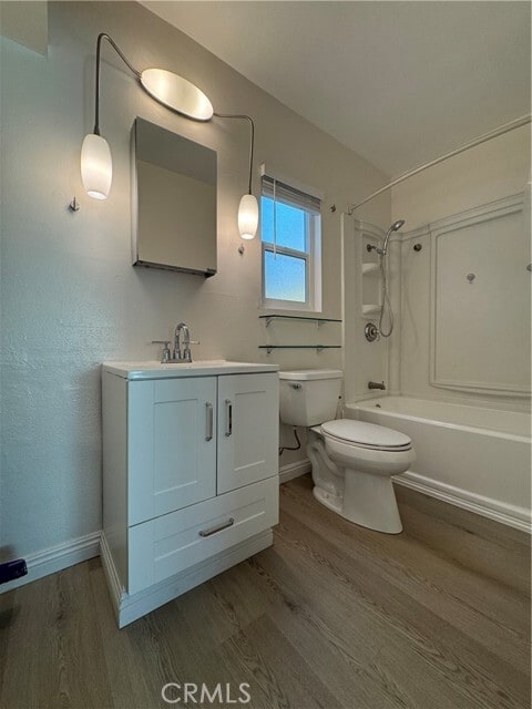 Building Photo - 470 S Los Robles Ave