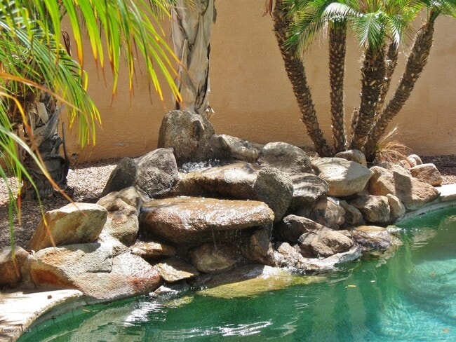 Building Photo - COMING SOON!! LOVELY  5-BEDROOM, 3-BATH GILBERT HOME