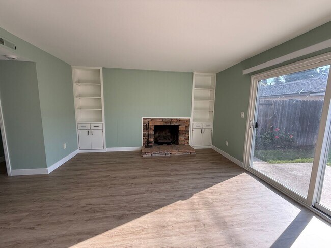 Building Photo - 14542 Carfax Dr