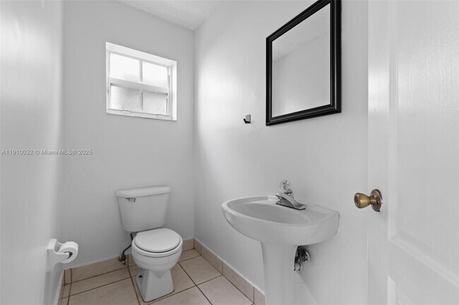 Building Photo - 15793 SW 43rd St