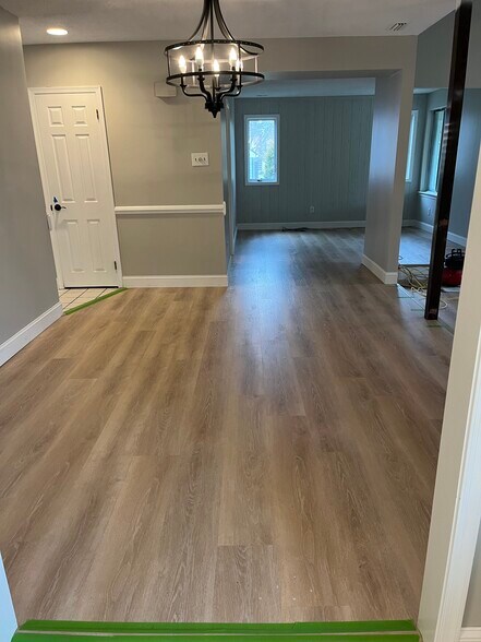 Dining Room - 7 Nantucket Ct