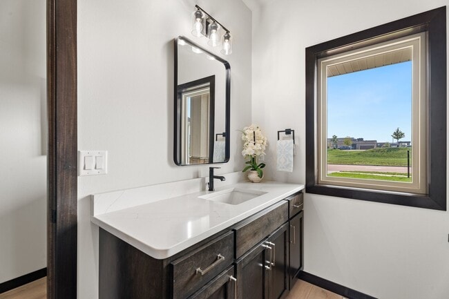 Building Photo - New Townhome For Rent