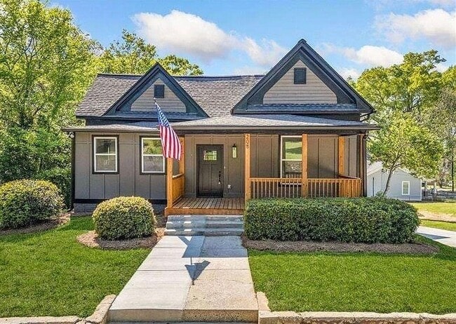 Building Photo - 208 Highland Ave