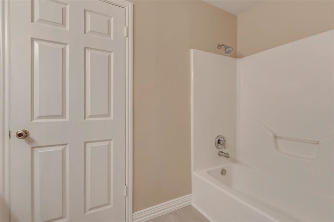 Building Photo - 17010 Grampin Dr