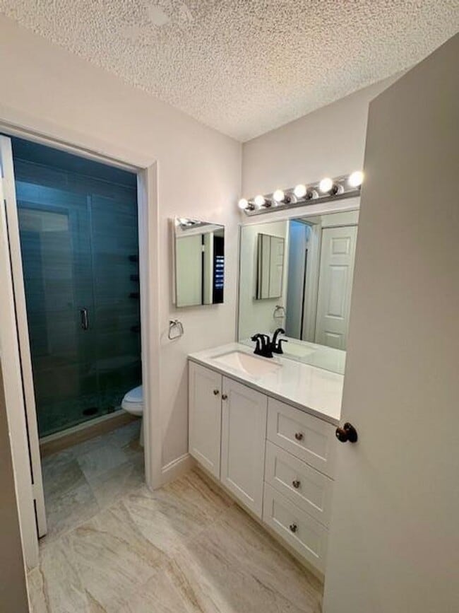 Building Photo - 11202 SW 132nd Ct W