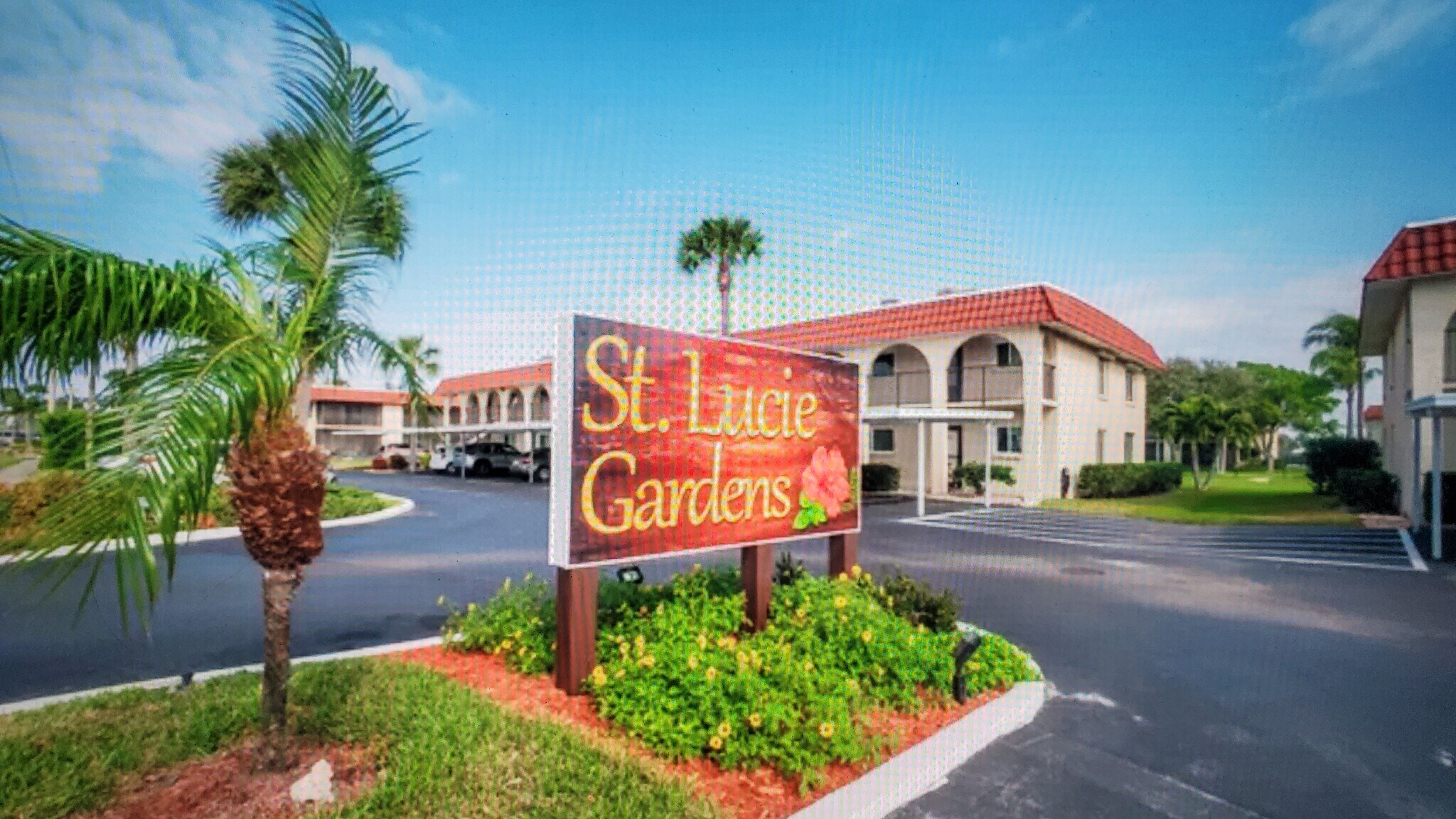 Building Photo - 201 Saint Lucie Ln