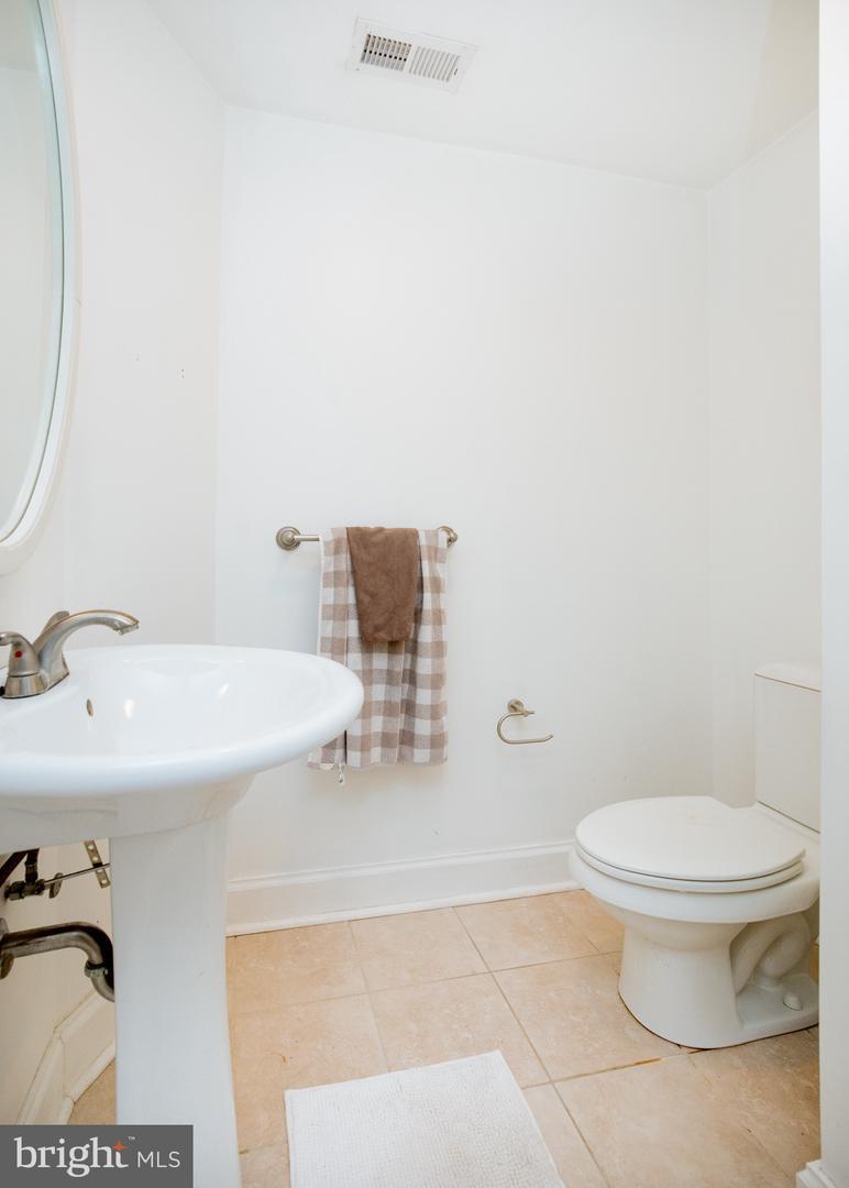 Building Photo - 4513 Silverwood St