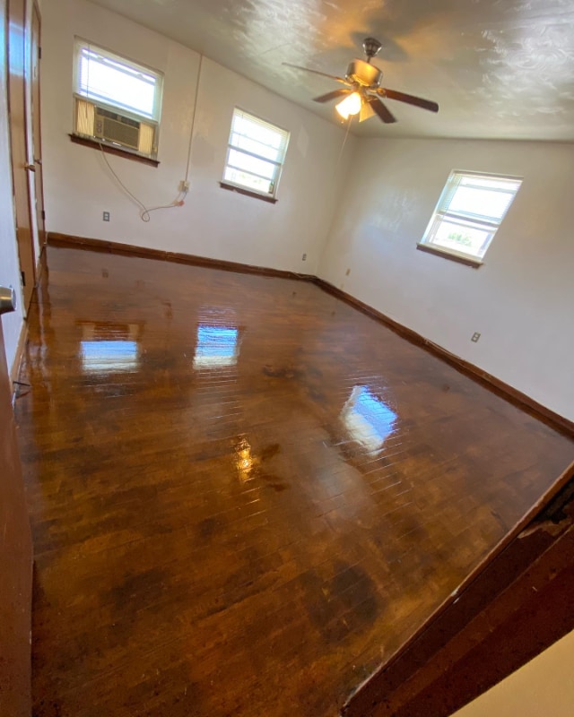 Building Photo - 2400 Annette St