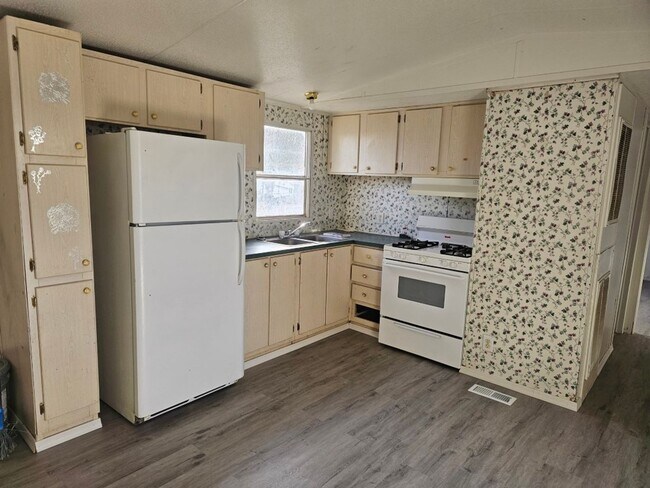 Building Photo - Single Wide mobile home in El Rio