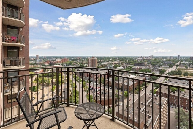 Building Photo - 500 E Grant St