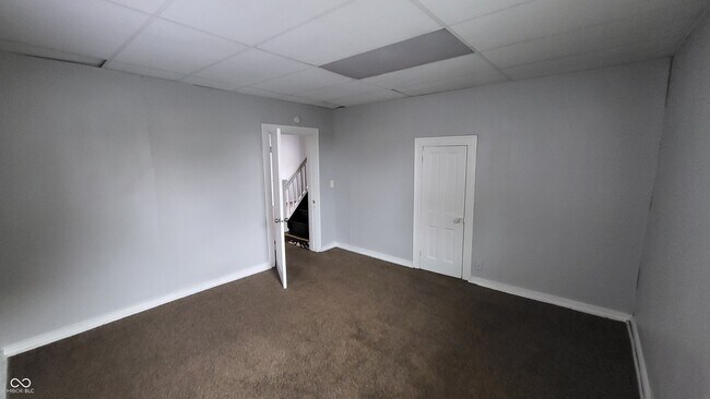 Building Photo - 1024 W 13th St