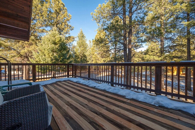 Building Photo - 47 Valle Grande Trail N