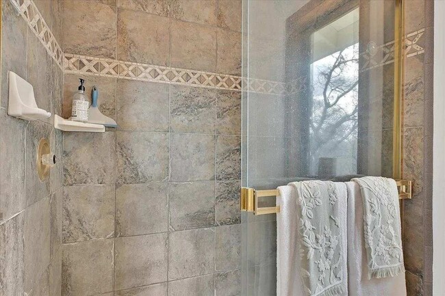 Building Photo - 12126 Waxwing Ct