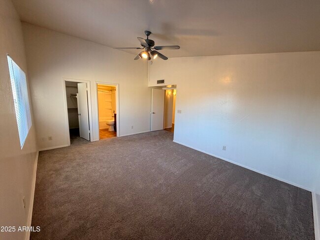 Building Photo - 1421 N Salida Del Sol