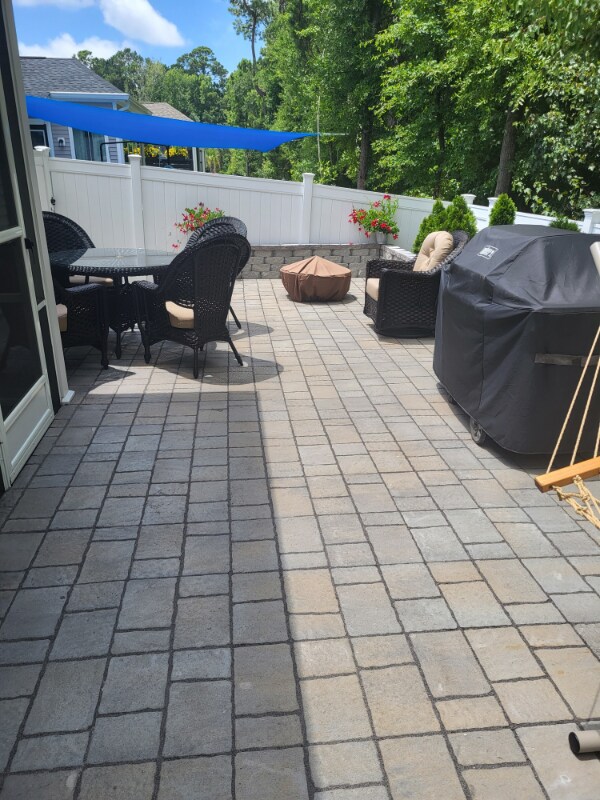 Building Photo - 386 Bumble Cir
