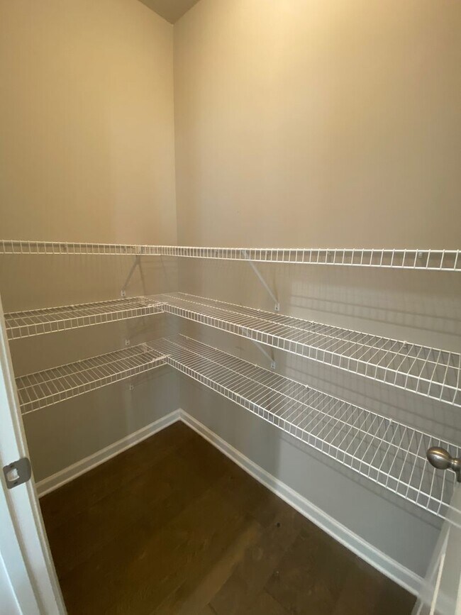 Building Photo - 216 Wild Azalea Dr