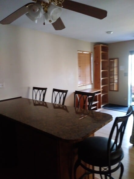 Building Photo - 72 Woodbine Dr