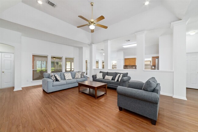 Building Photo - 7919 Quail Meadow Dr