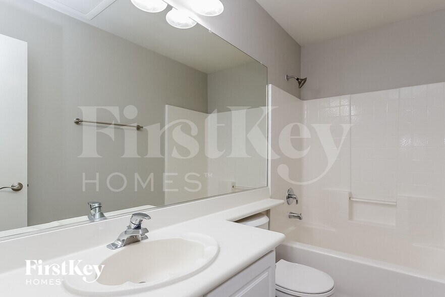 Building Photo - 10174 Pennyroyal St