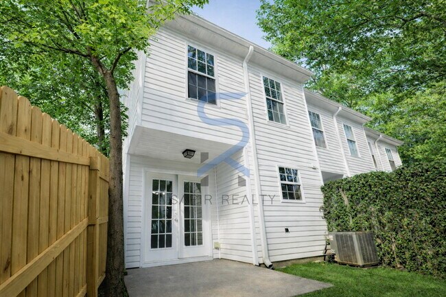 Building Photo - Modern All-Electric Comfort – 2BR/1.5BA at Wellington Chase Court