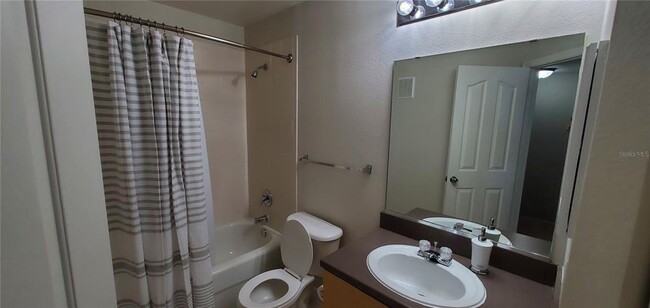 Building Photo - 735 Siena Palm Dr