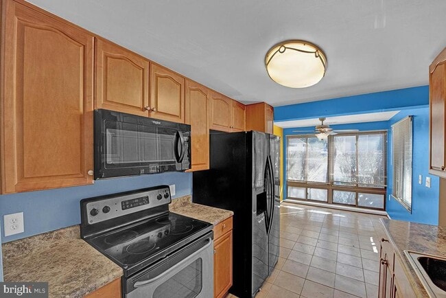 Building Photo - 13257 Wonderland Way