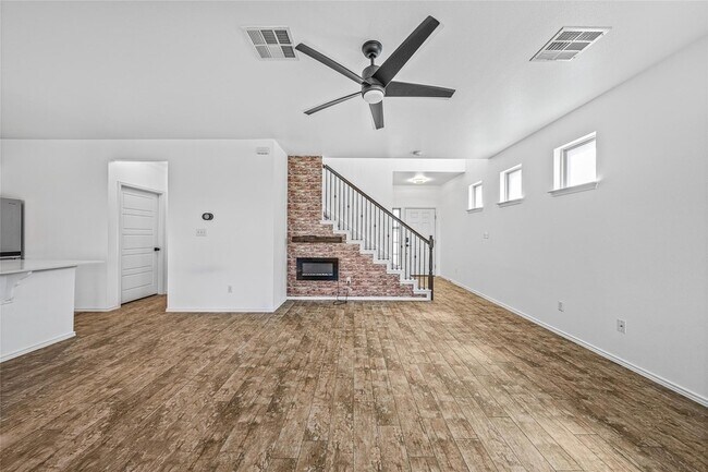 Building Photo - 3651 Sandy Brook Dr