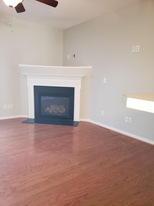 Building Photo - 3007 Courtney Creek Blvd